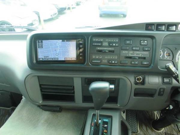 2015 Toyota Coaster SKG-XZB50 - Image 6