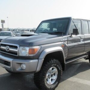 TOYOTA LAND CRUISER GXL 2018