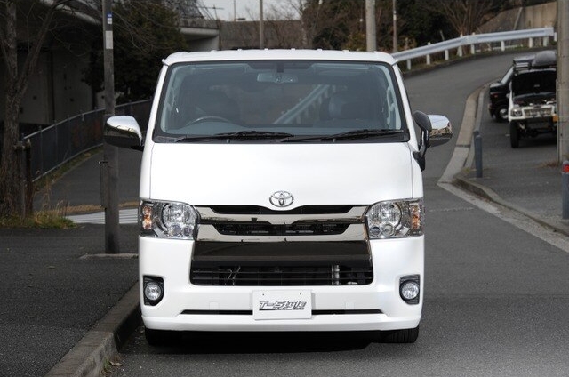 TOYOTA HIACE - Image 3