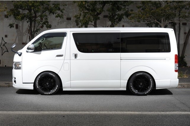 TOYOTA HIACE - Image 8