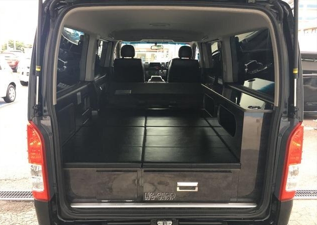 TOYOTA HIACE VAN 2018 - Image 5