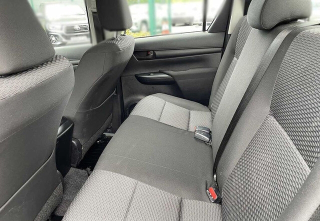 TOYOTA HILUX MANUAL DIESEL 2019 - Image 3