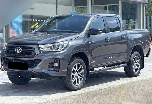 2019 TOYOTA HILUX MANUAL DIESEL - Image 5