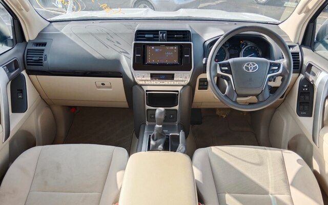 2019 TOYOTA LAND CRUISER PRADO - Image 12
