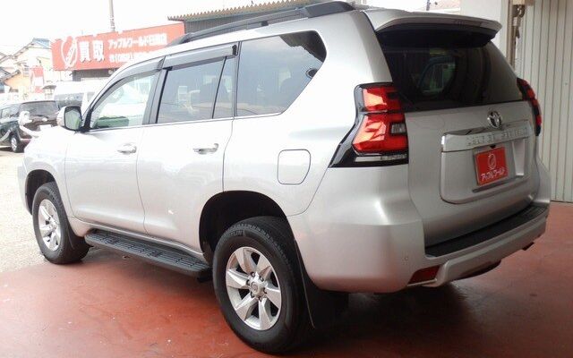 2019 TOYOTA LAND CRUISER PRADO TX-L PACKAGE 4WD - Image 2