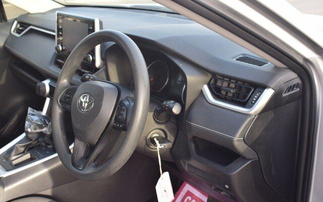 2019 TOYOTA RAV4 4XD - Image 6