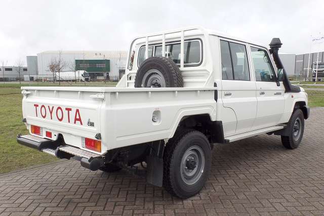 Toyota Land Cruiser HZJ79L DC 4×4 2019 - Image 5