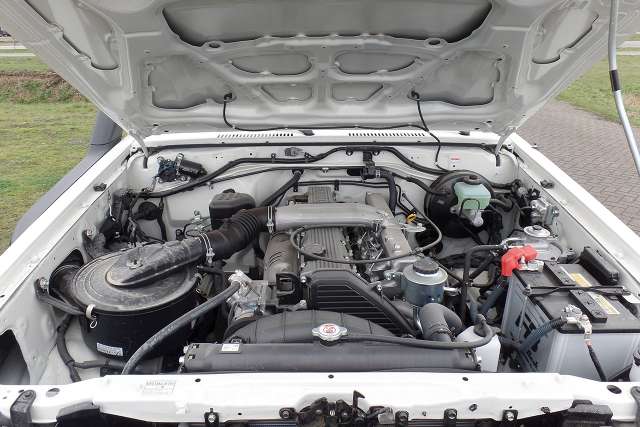 Toyota Land Cruiser HZJ79L DC 4×4 2019 - Image 12