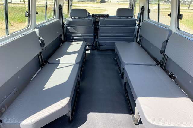 Toyota Land Cruiser HZJ78L 4×4 Hard Top - Image 9